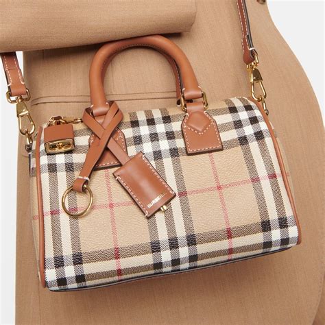 how to spot a burberry bag.